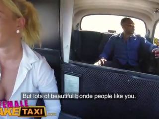 Sieviete viltojums taksometrs liels melnas peter stretches licky lex saldas čehi vāvere