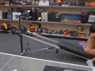 Ebony Gym Trainer Sells Her Equipment And Fucked By Pawn Man
